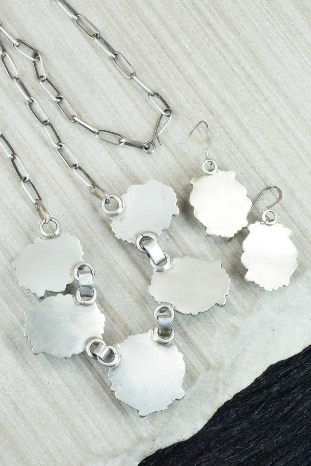 Spiny Oyster & Sterling Silver Necklace and Earrings Set - Jason Livingston