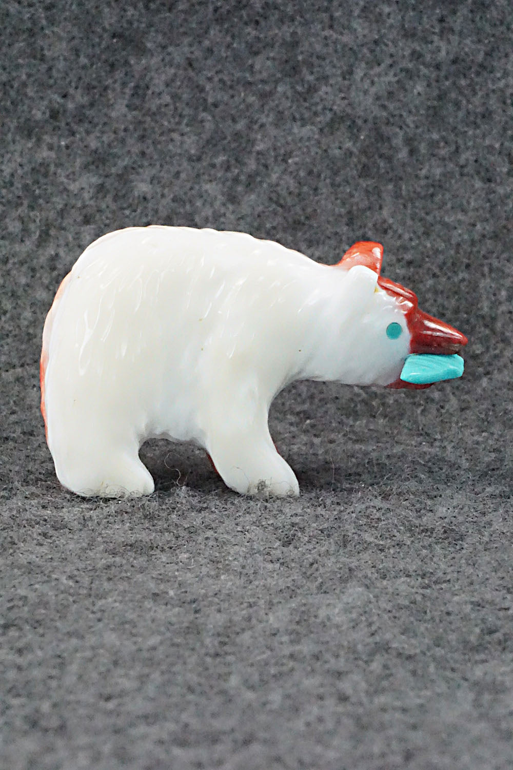 Bear Zuni Fetish Carving - Andres Quandelacy