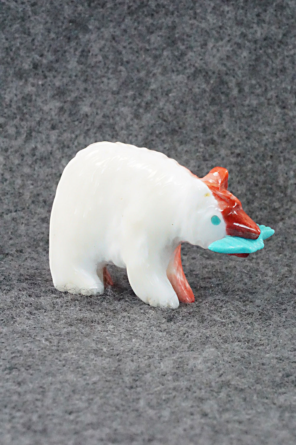 Bear Zuni Fetish Carving - Andres Quandelacy