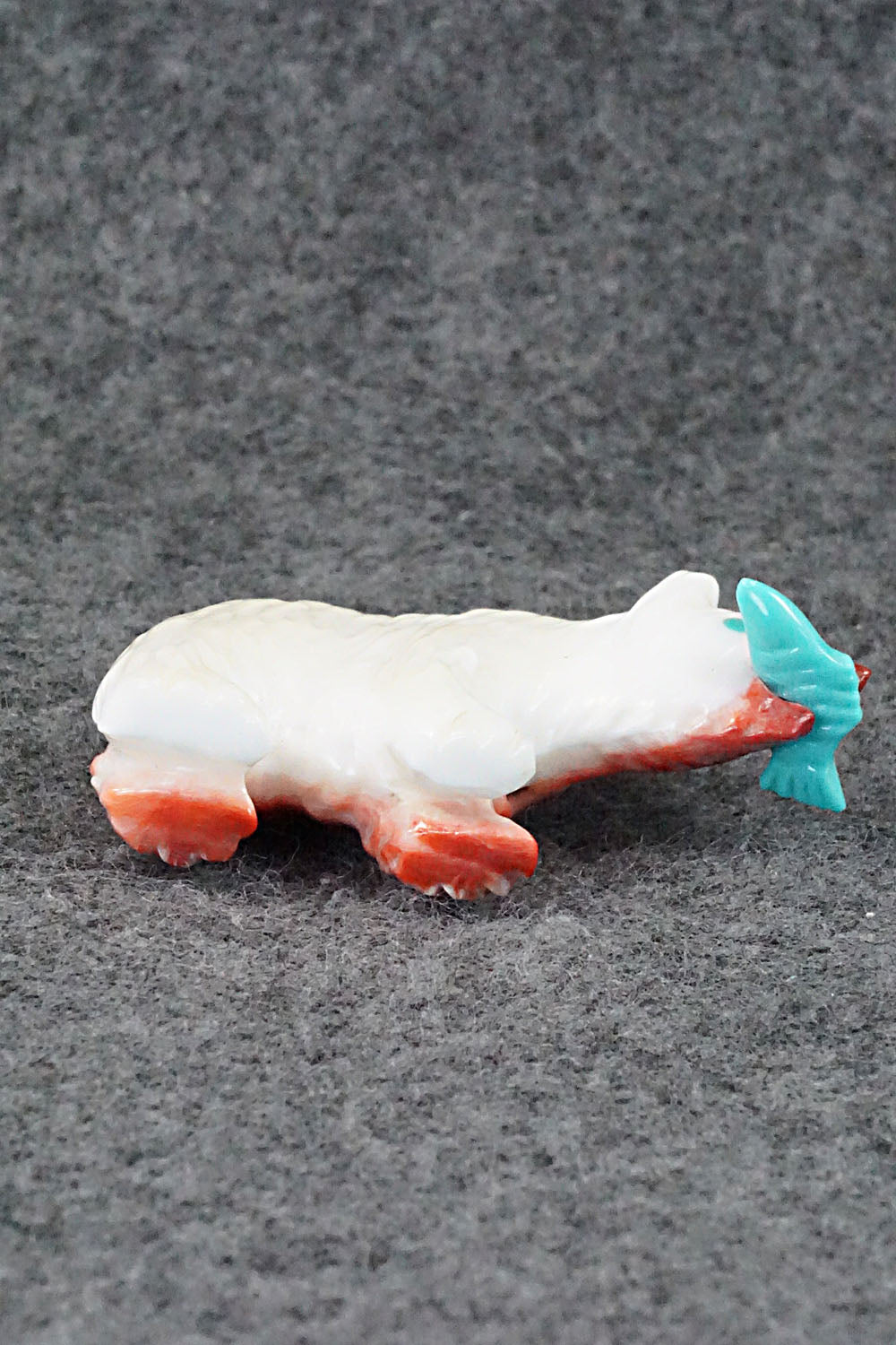 Bear Zuni Fetish Carving - Andres Quandelacy
