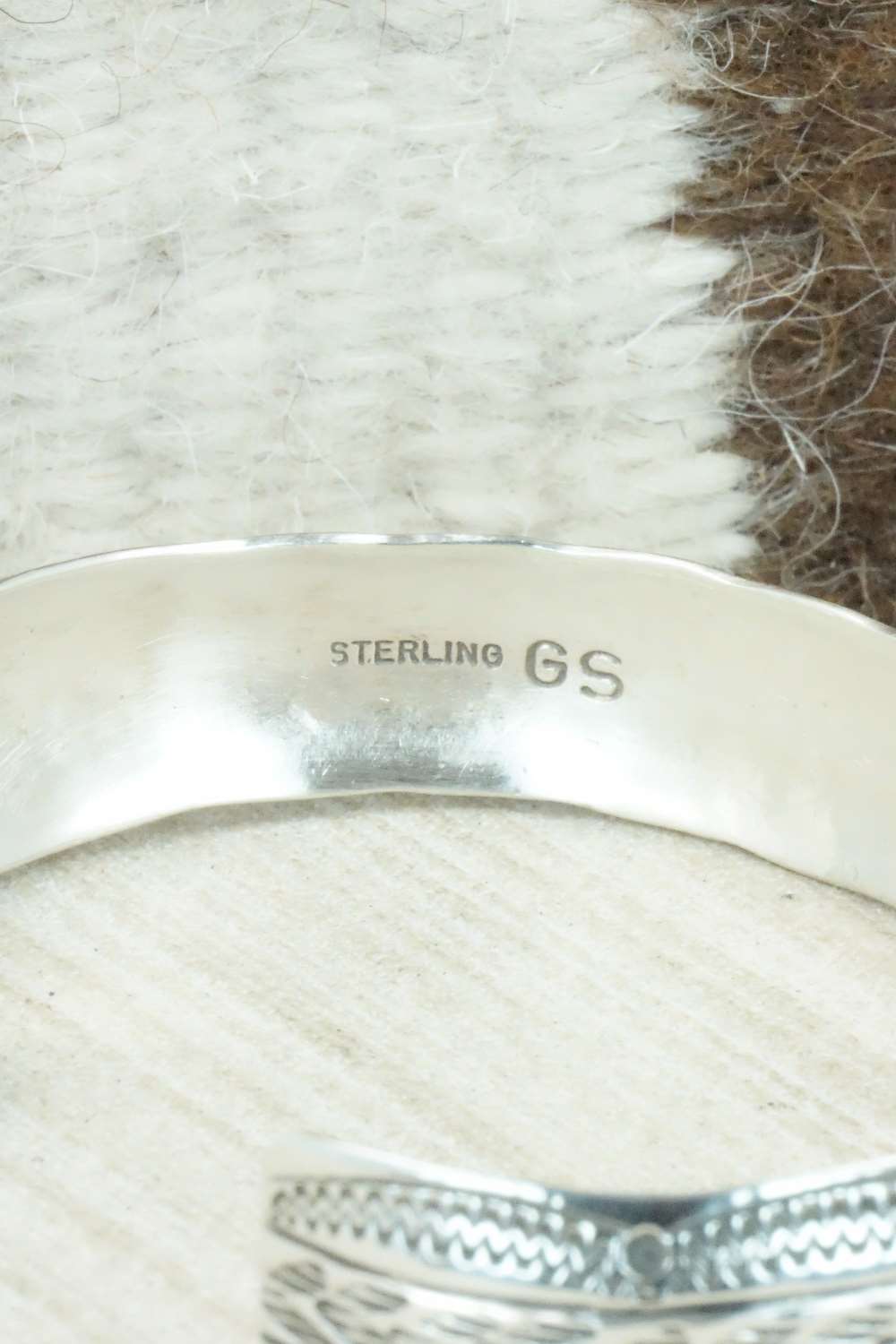 Spiny Oyster & Sterling Silver Bracelet - Glenn Sandoval