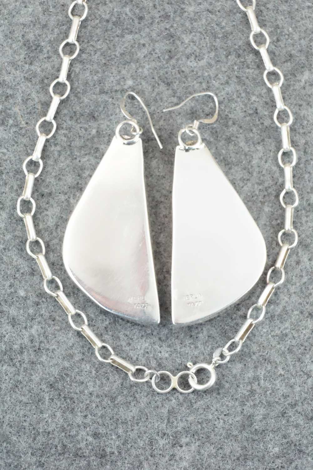 Spiny Oyster & Sterling Silver Necklace and Earrings Set - Gregg Yazzie