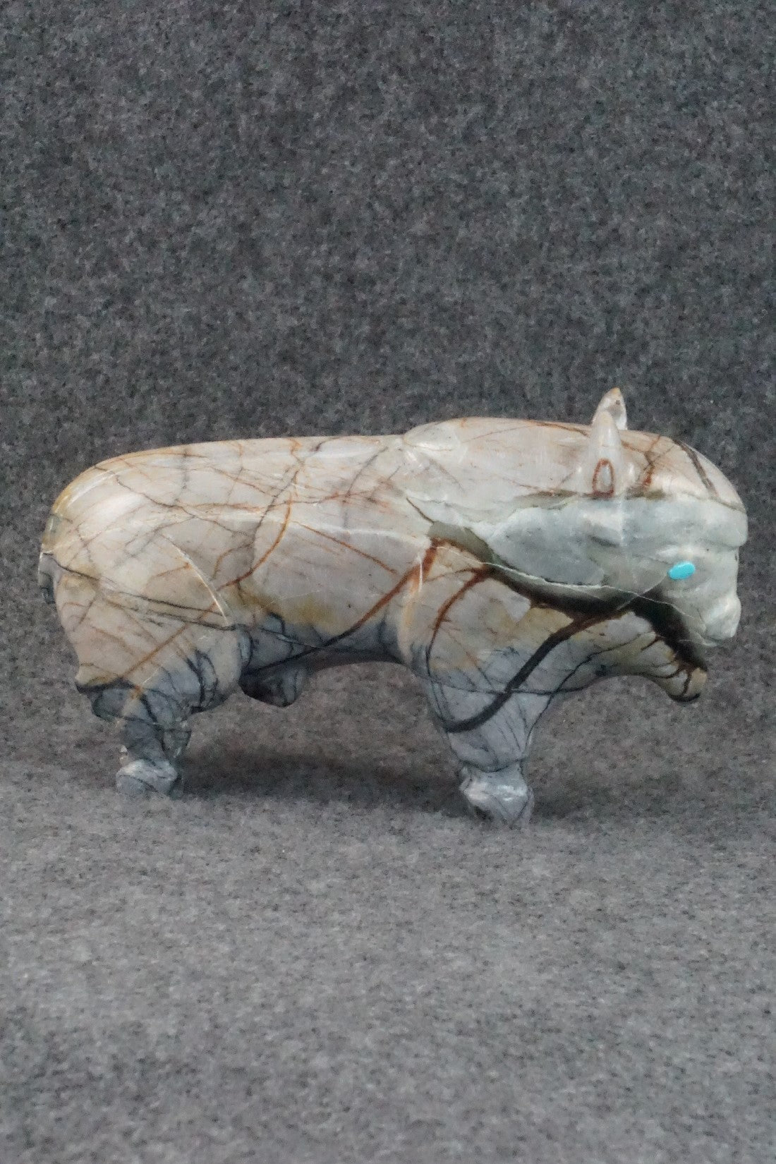 Buffalo Zuni Fetish Carving - Delbert Peina