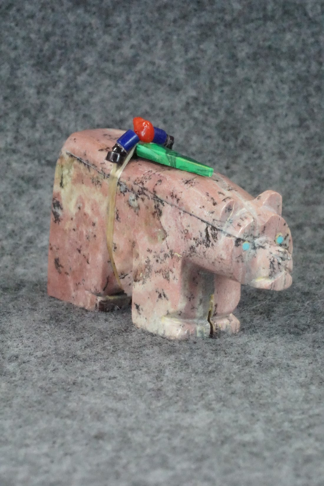 Bear Zuni Fetish Carving - Alex Tsethlikai
