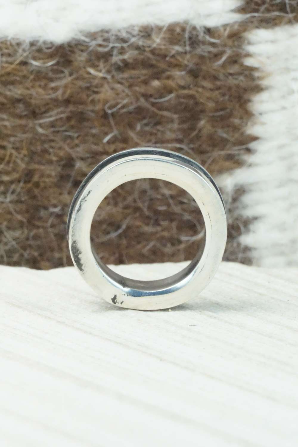 Sterling Silver Ring - Tom Hawk - Size 4.25