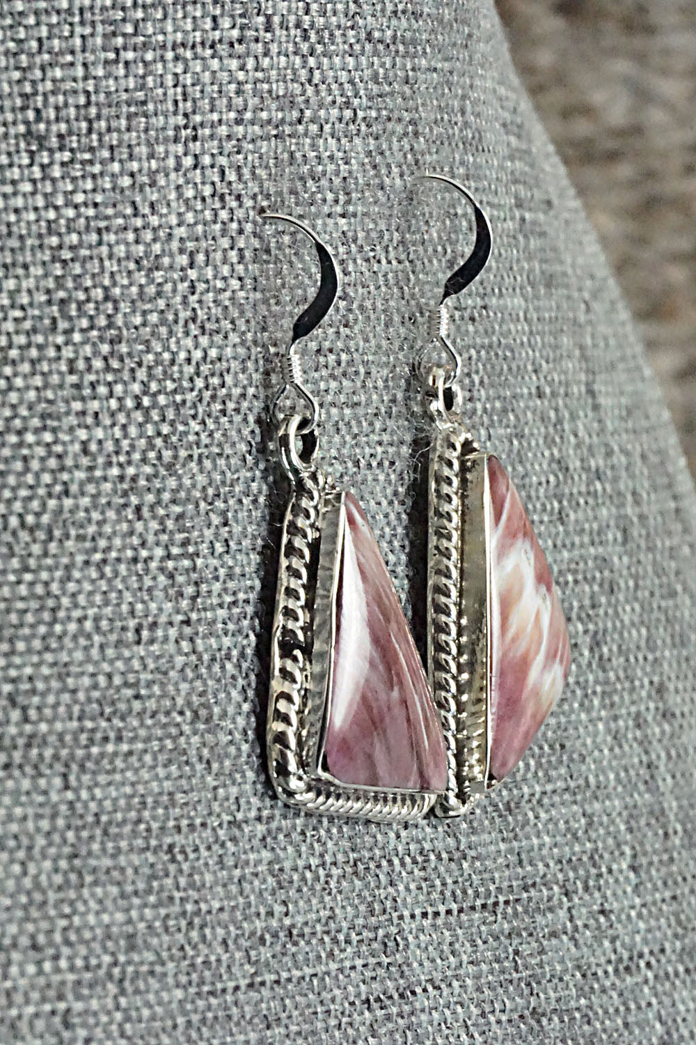 Spiny Oyster & Sterling Silver Earrings - Sheen Yazzie