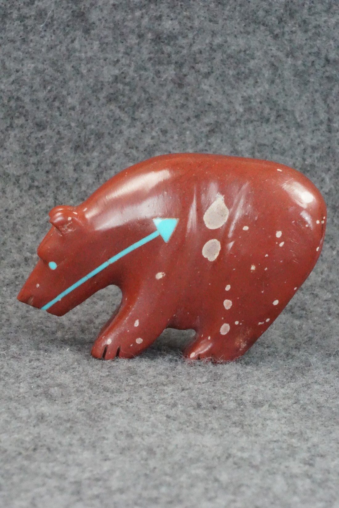 Bear Zuni Fetish Carving - Andres Quandelacy