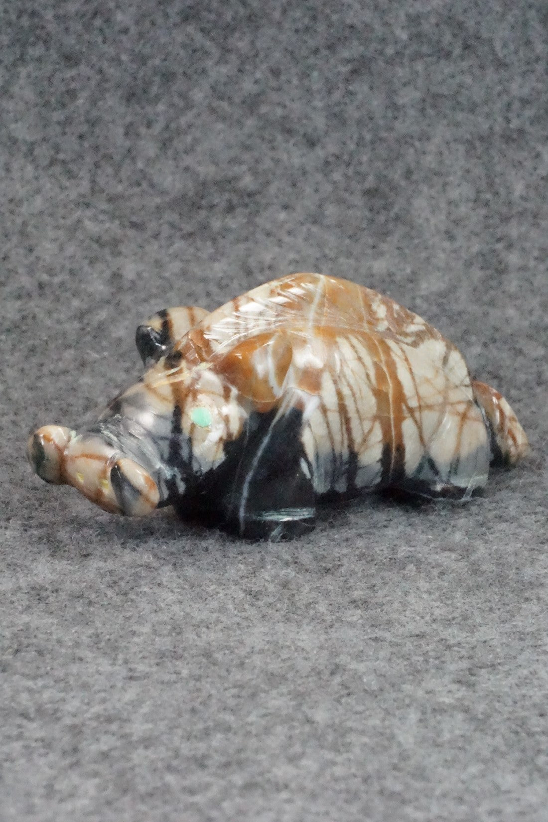 Hog Zuni Fetish Carving - Louise Ponchuella