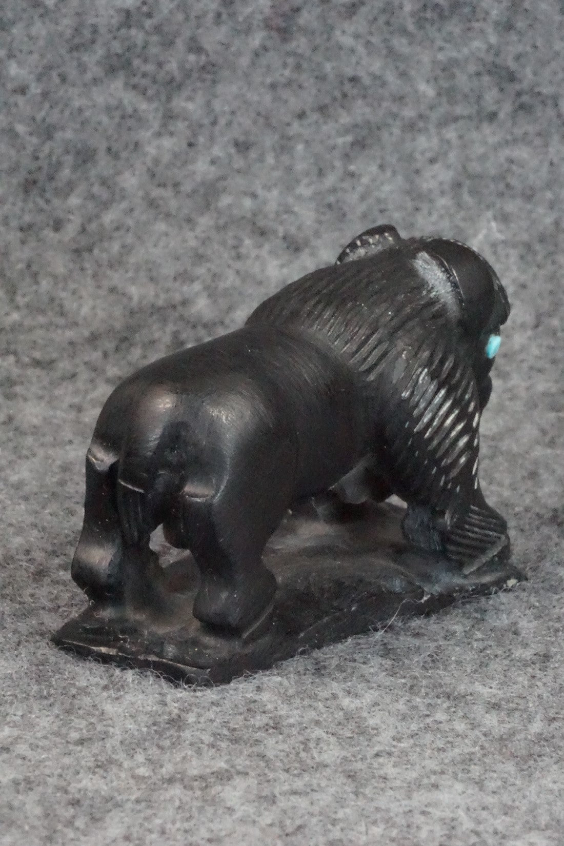 Buffalo Zuni Fetish Carving - Derrick Kaamasee