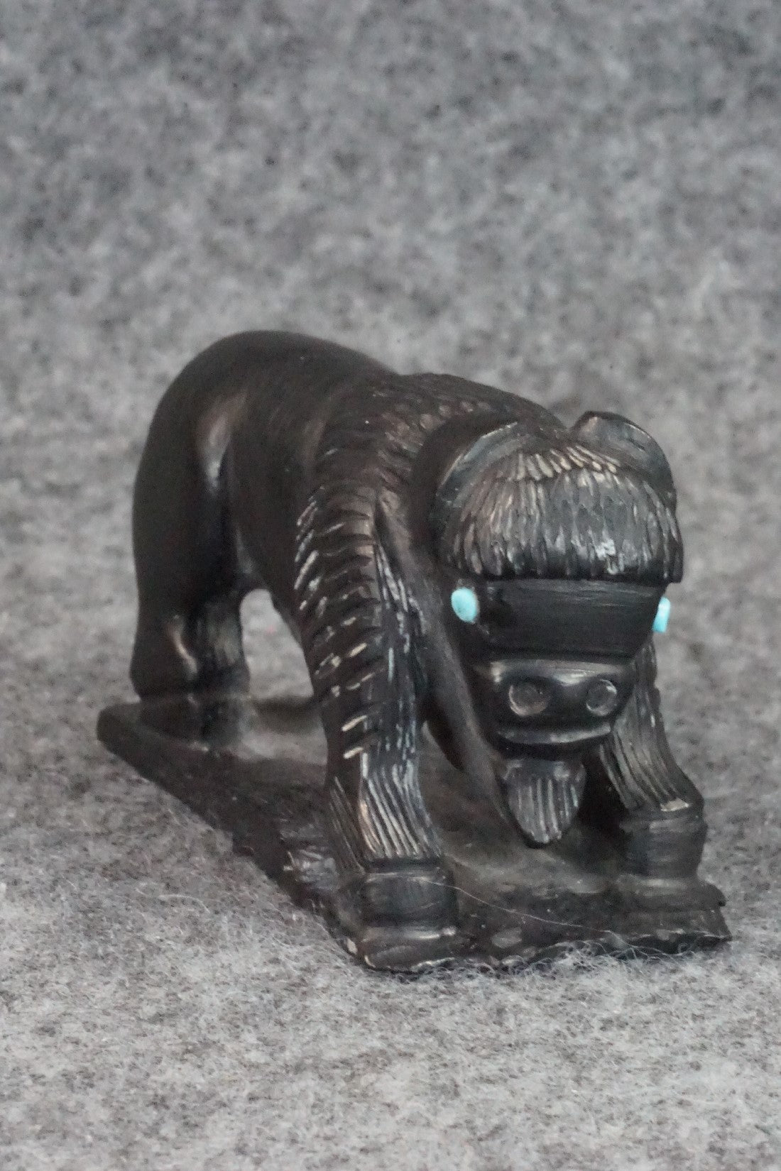 Buffalo Zuni Fetish Carving - Derrick Kaamasee