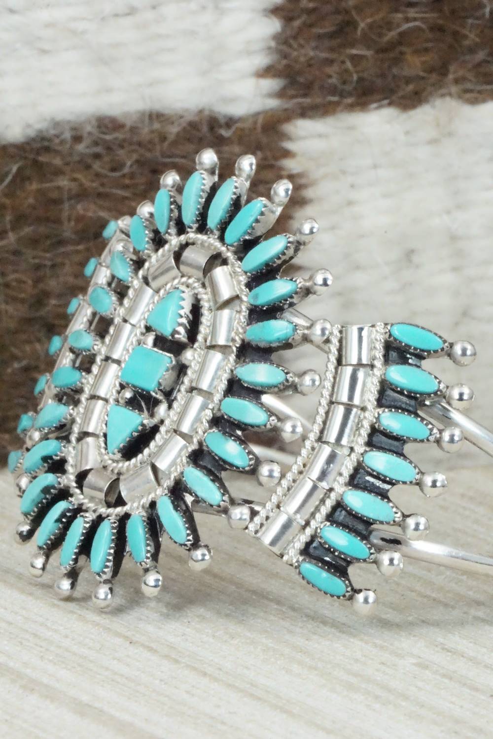 Turquoise & Sterling Silver Bracelet - Evonne Hustito