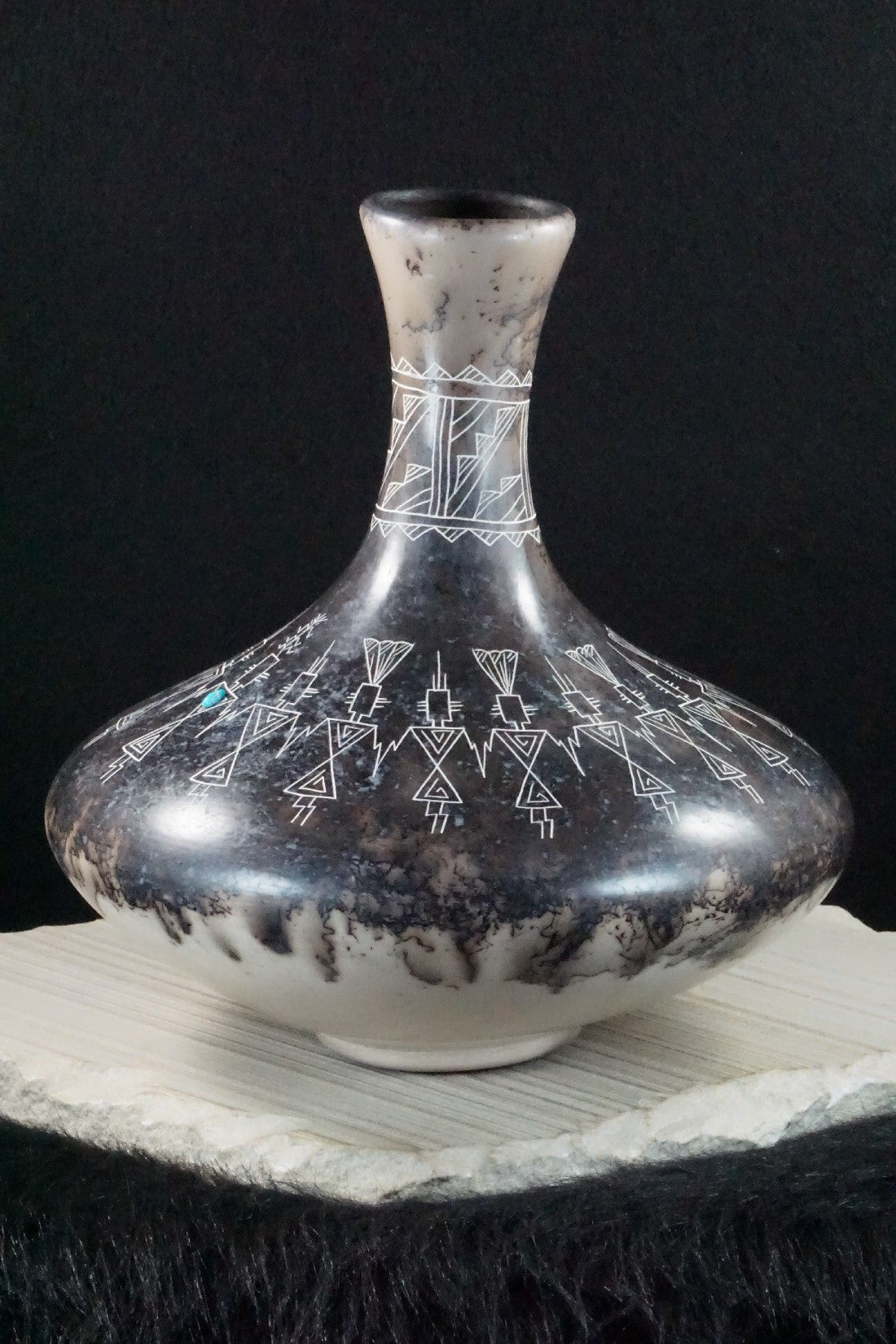 Acoma Pottery - Irvin Louis