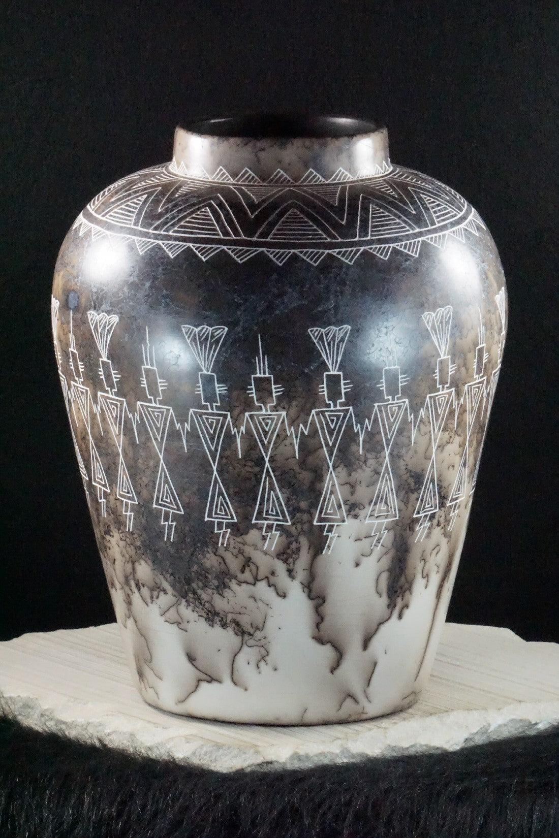 Acoma Pottery - Irvin Louis