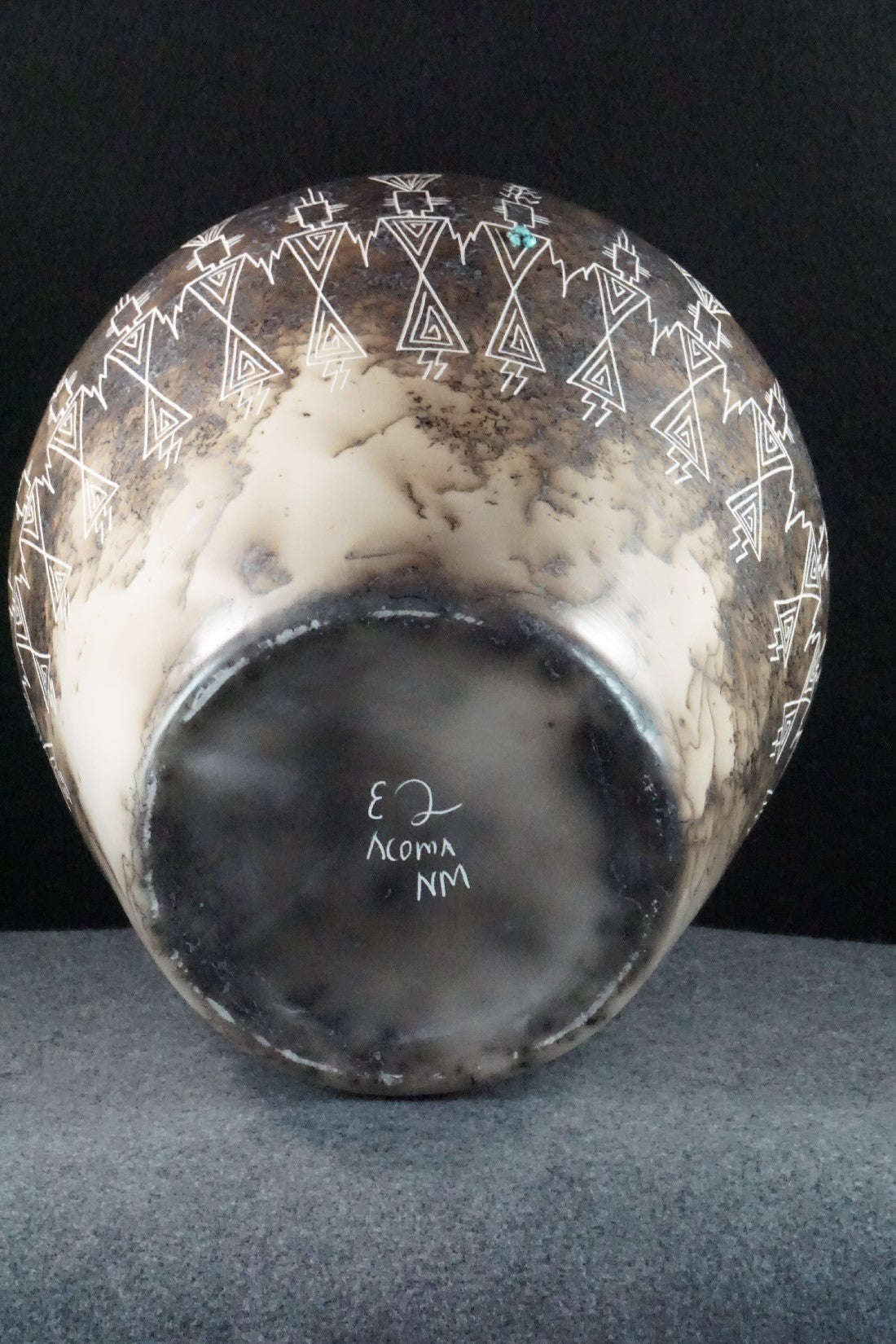 Acoma Pottery - Irvin Louis
