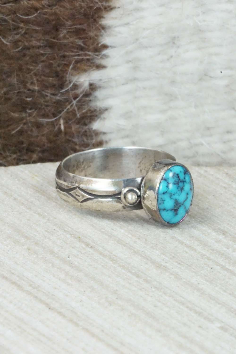 Turquoise and Sterling Silver Ring - Navajo - Size 8