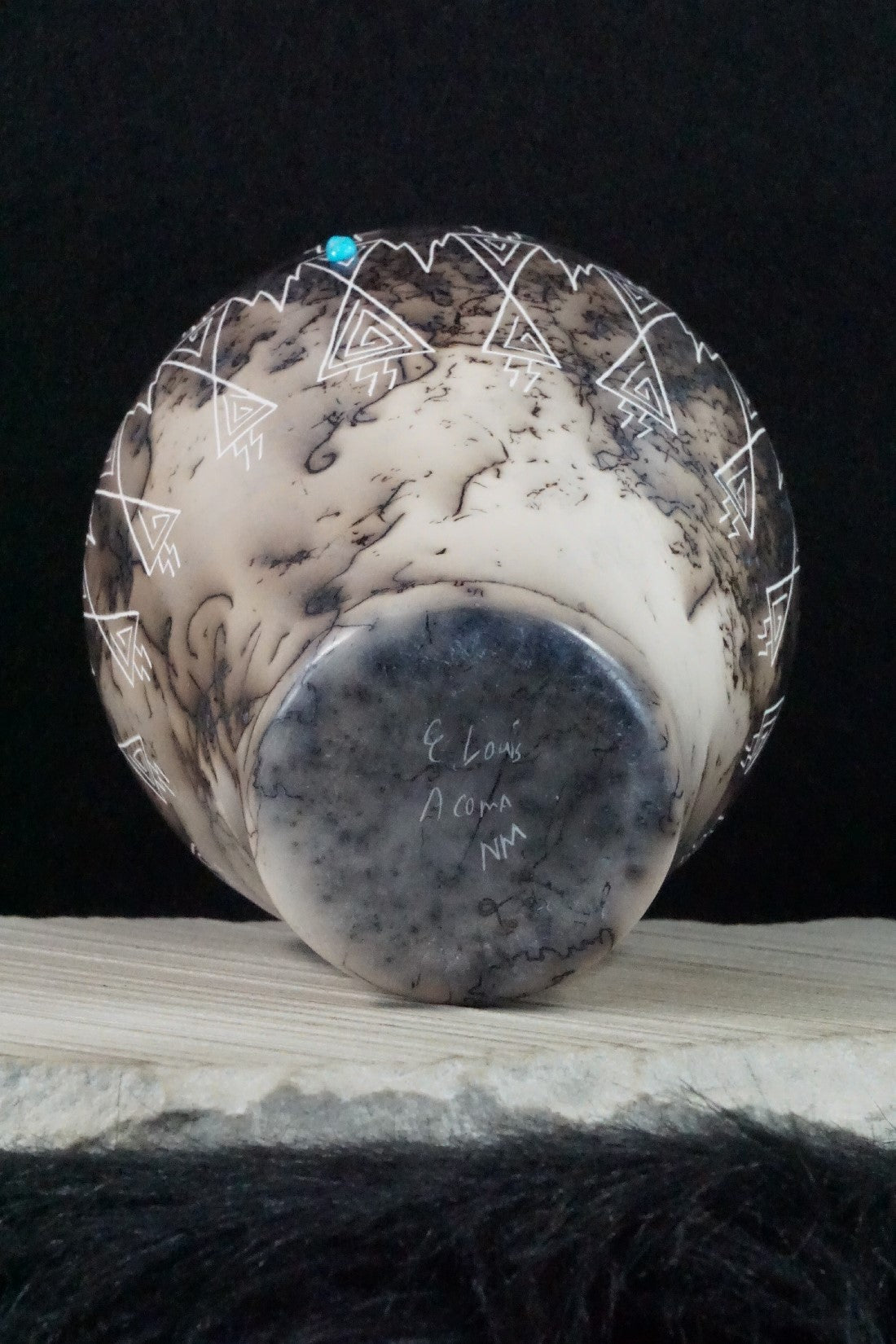 Acoma Pottery - Irvin Louis
