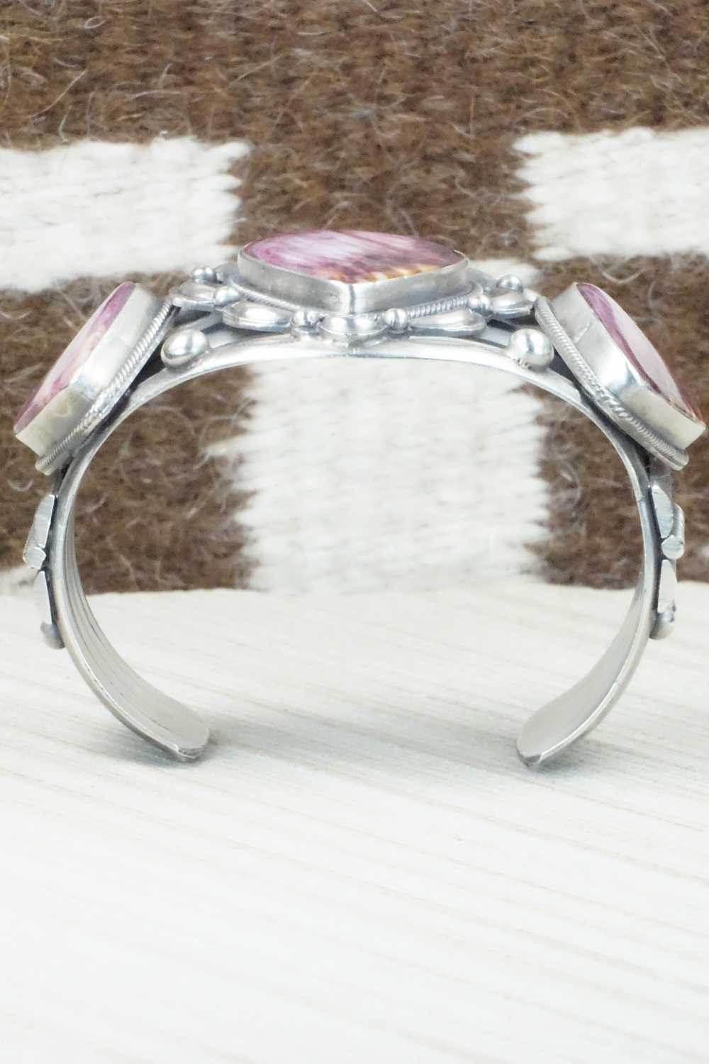 Spiny Oyster & Sterling Silver Bracelet - Tom Lewis