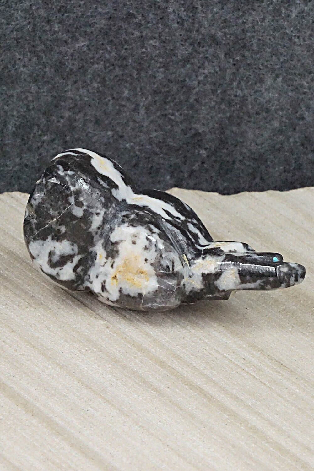 Bear Zuni Fetish Carving - Ed Lementino