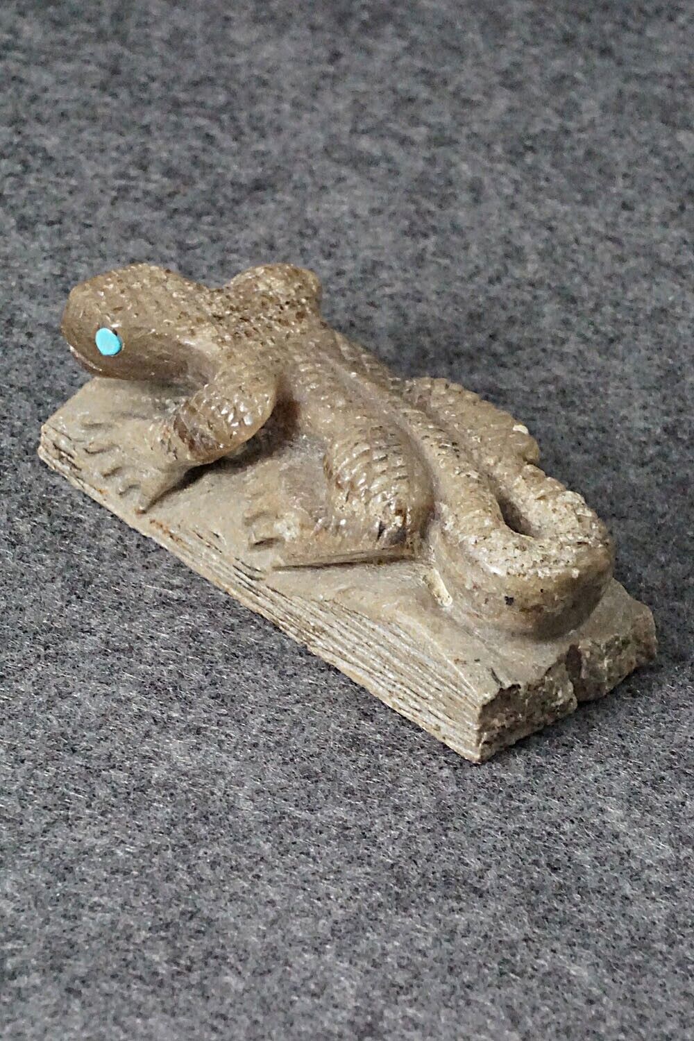 Lizard Zuni Fetish Carving - Theo Natewa