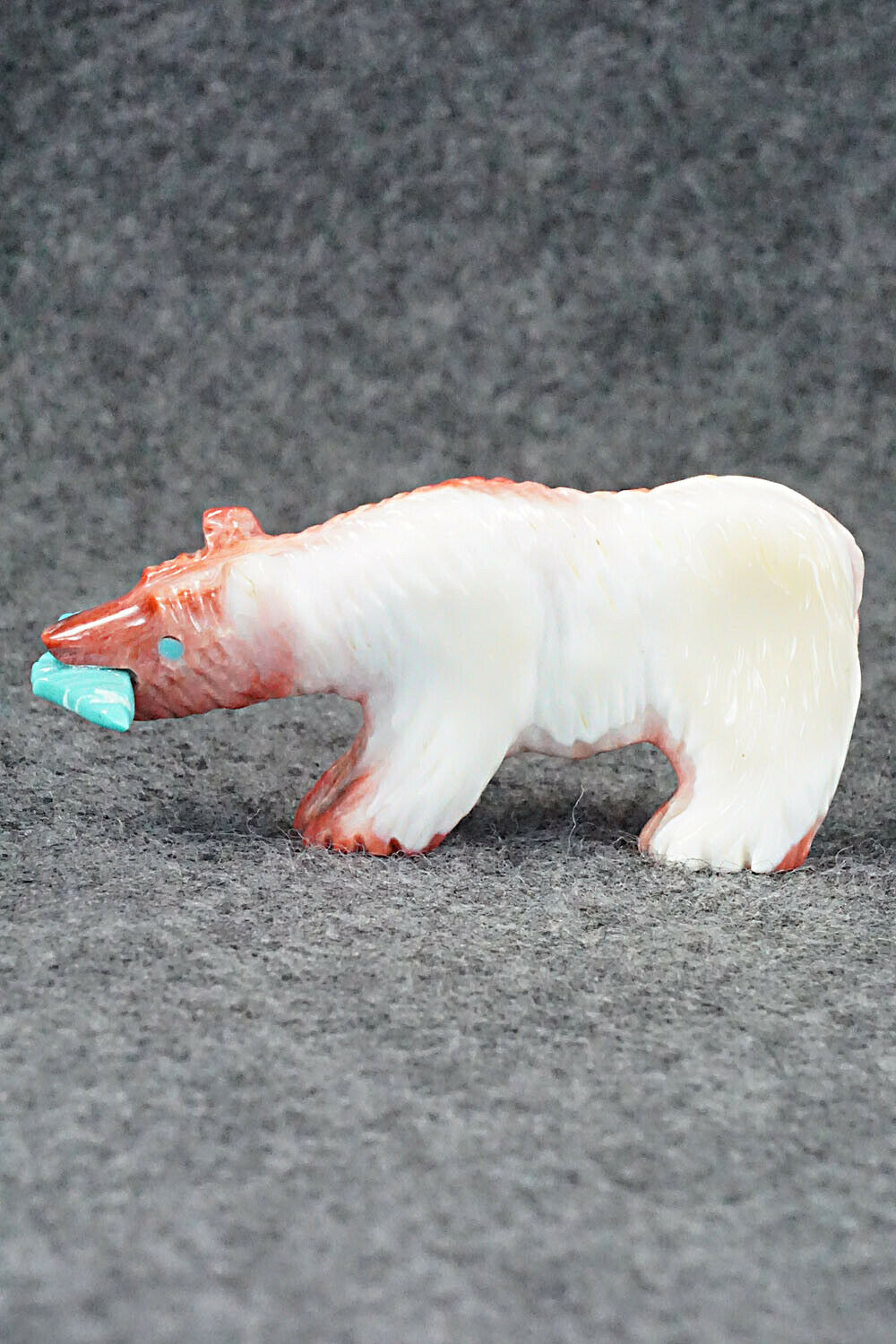 Bear Zuni Fetish Carving - Andres Quandelacy