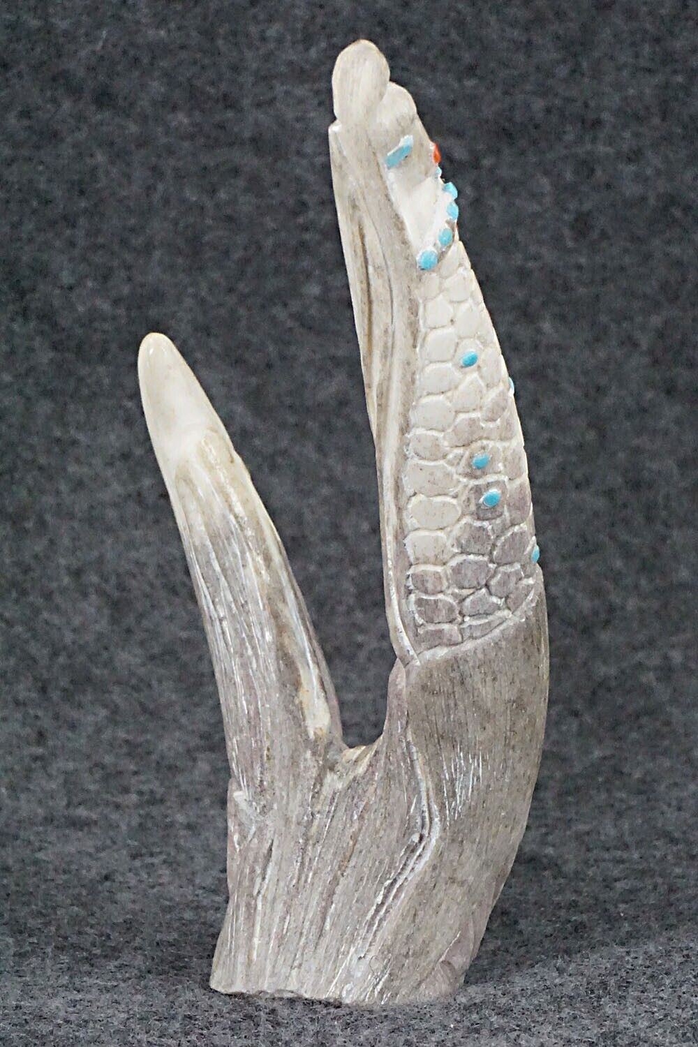 Corn Maiden Zuni Fetish Carving - Derrick Kaamasee