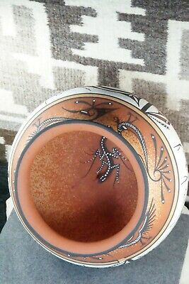 Zuni Pottery - Deldrick Cellicion