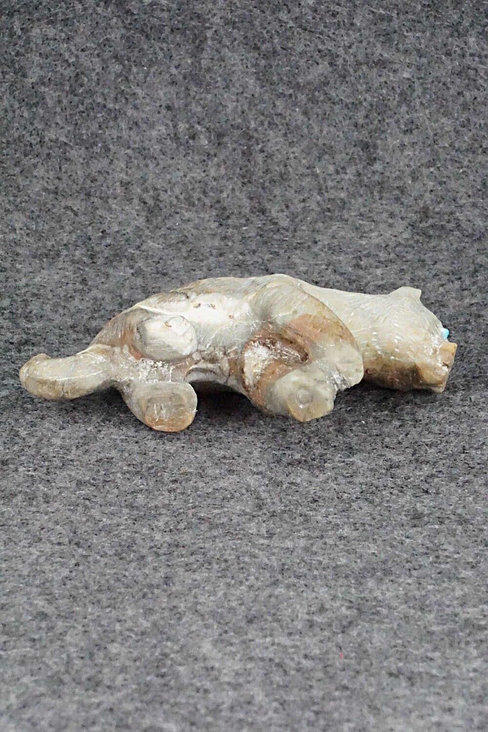 Mountain Lion Zuni Fetish Carving - Wilfred Cheama