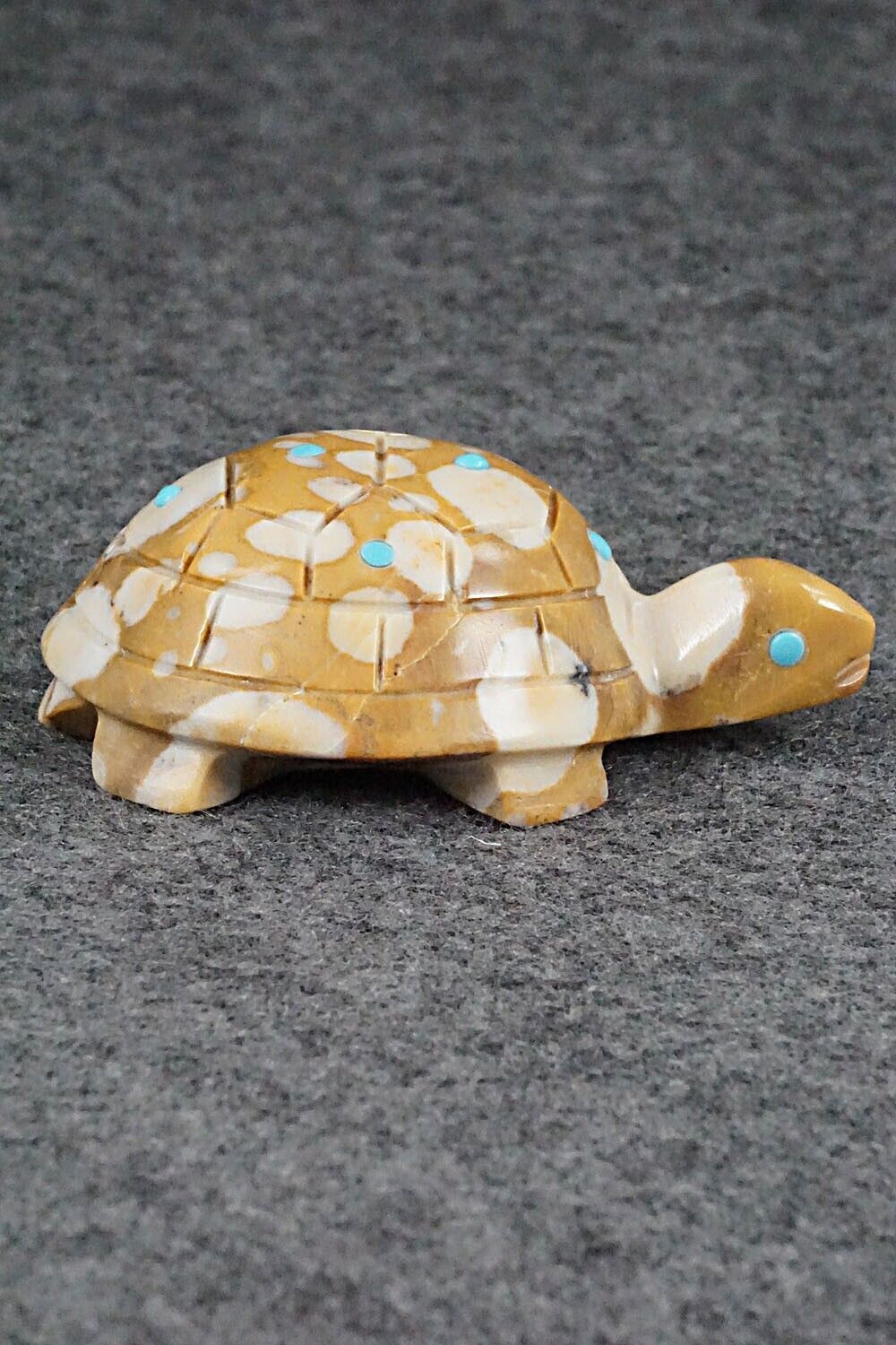 Turtle Zuni Fetish Carving - Ronnie Lunasee