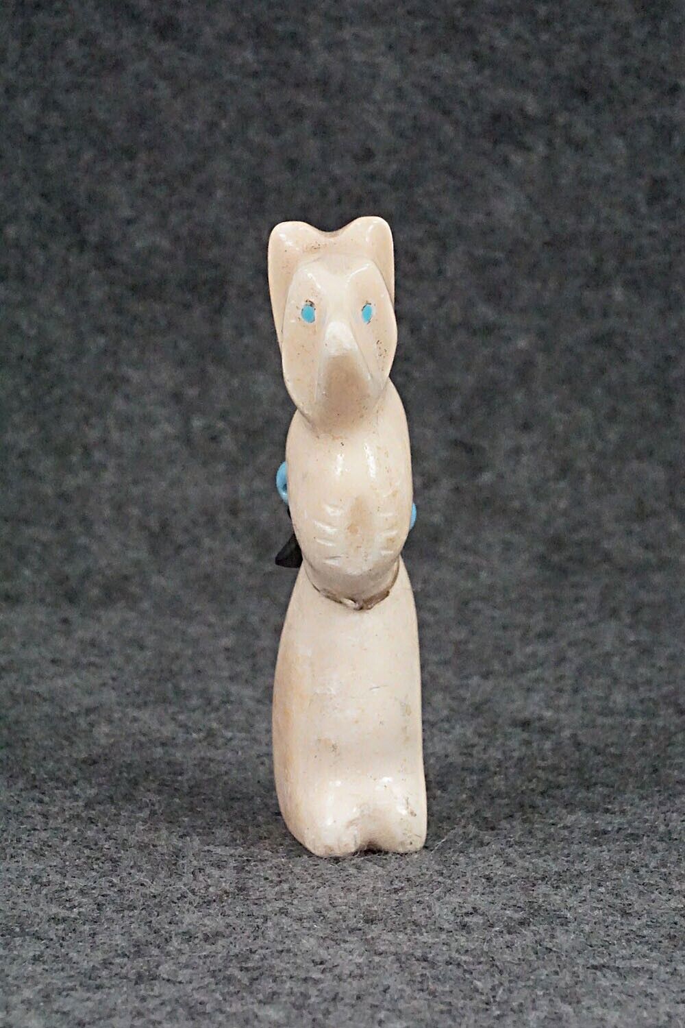 Bear Zuni Fetish Carving - Lance Deysee