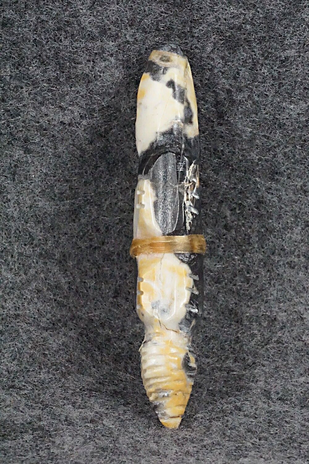 Wolf Zuni Fetish Carving - Peter Gasper