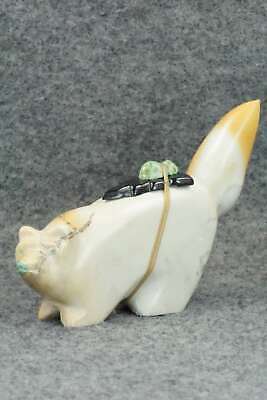 Wolf Zuni Fetish Carving - Enrike Leekya