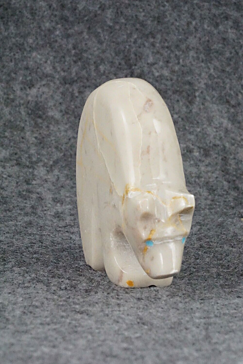 Bear Zuni Fetish Carving - Rodney Laiwakete