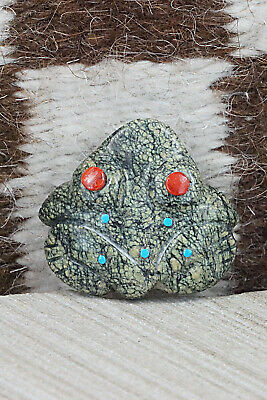 Frog Zuni Fetish Carving - Reynold Lunasee