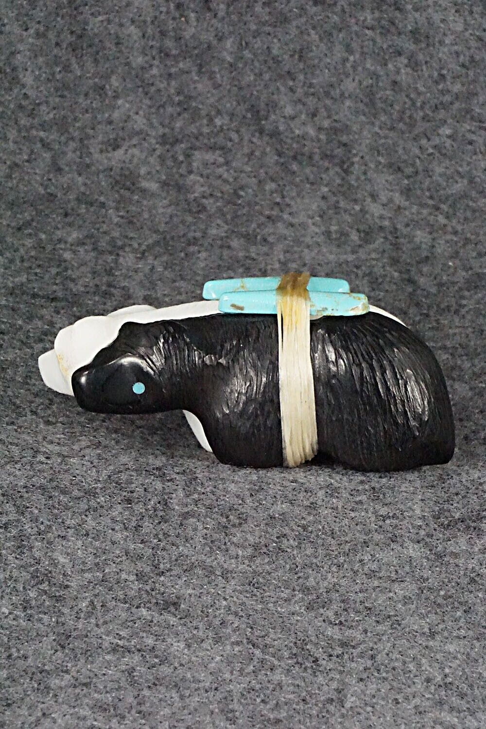 Bear Zuni Fetish Carving - Herbert Halate