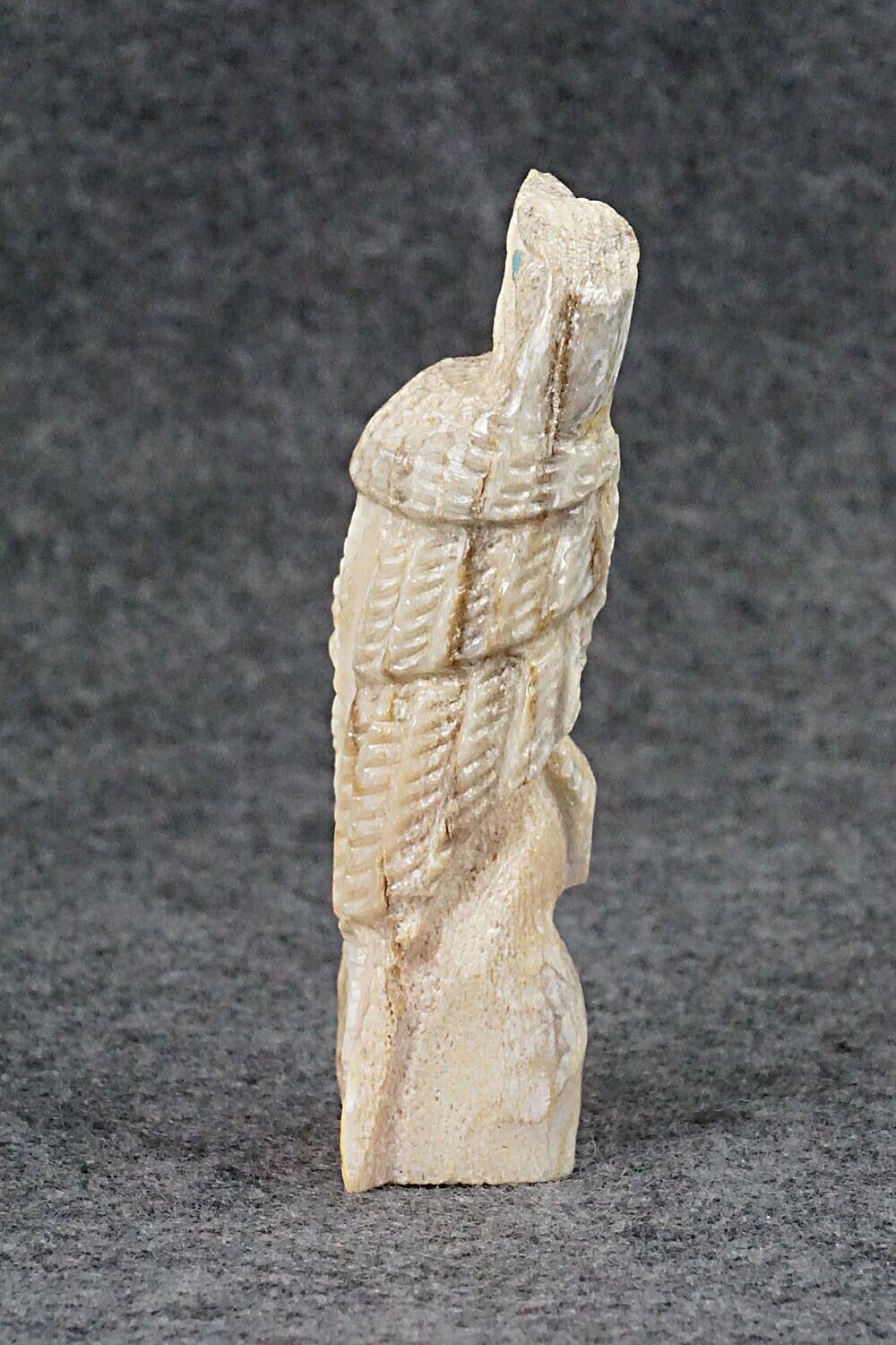Eagle Zuni Fetish Carving - Jerrold Lahaleon
