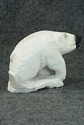 Bear Zuni Fetish Carving - Derrick Kaamasee