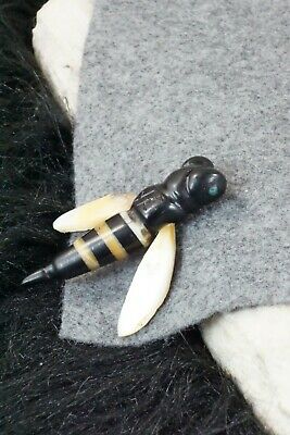 Bee Zuni Fetish Carving - Justin Red Elk