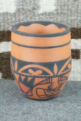 Zuni Pottery - Keith Beyuka