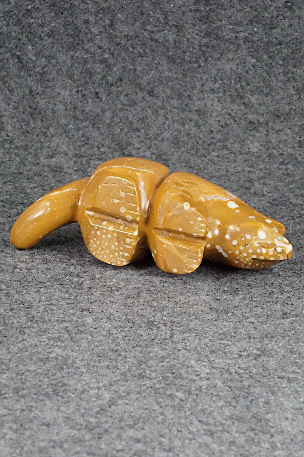 Mountain Lion Zuni Fetish Carving - Rosella Soseeah