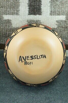 Hopi Pottery - Alta Yesslith