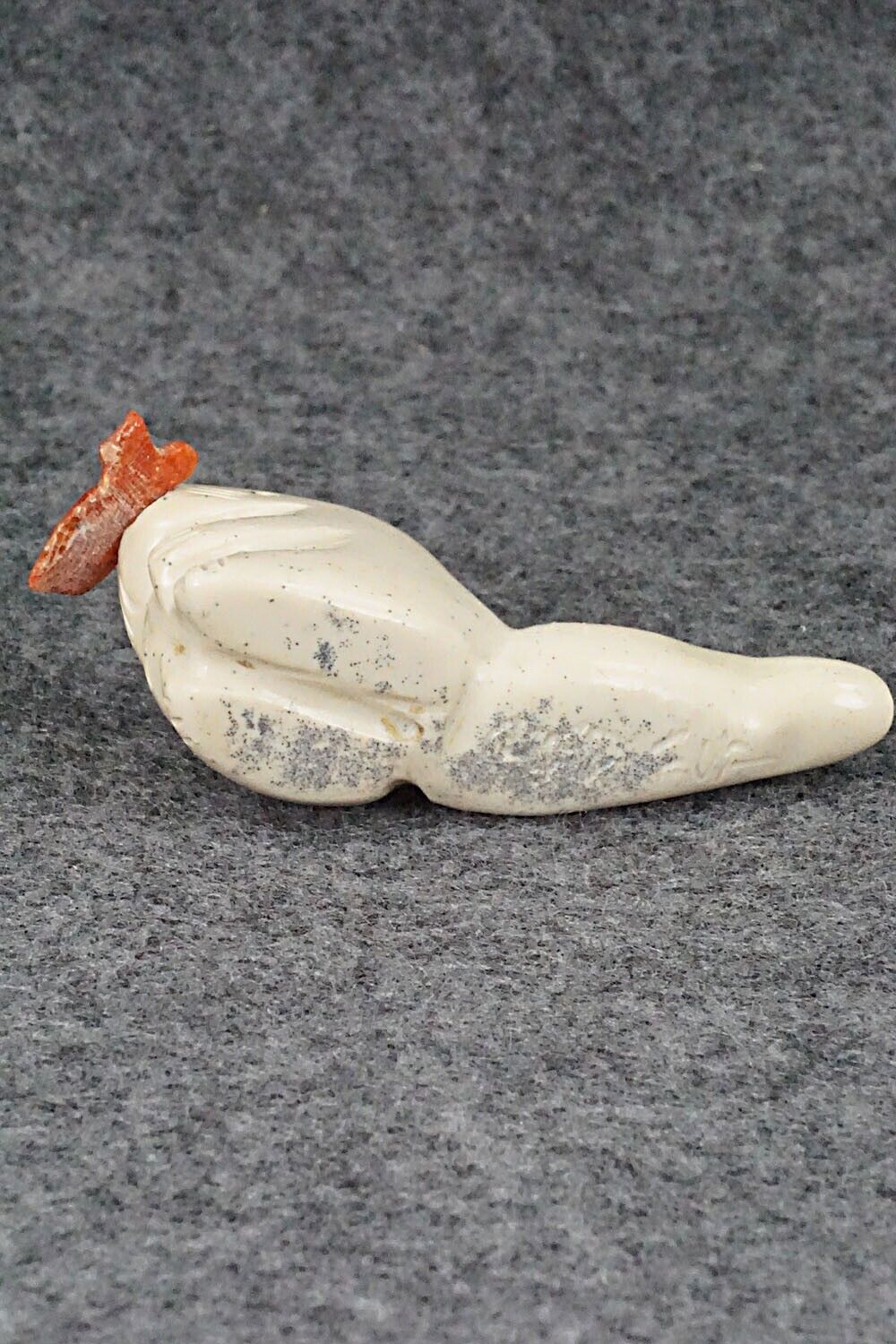 Otter Zuni Fetish Carving - Justin Red Elk