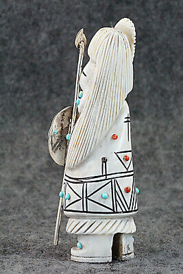 Hunter Zuni Fetish Carving - Claudia Peina