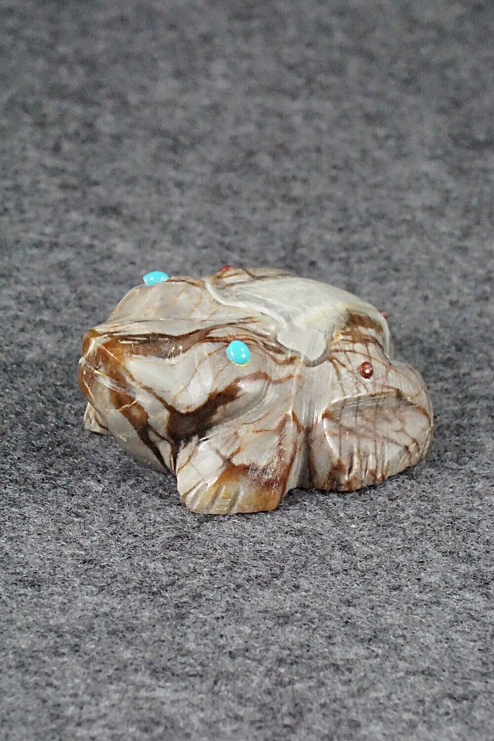 Frog Zuni Fetish Carving - Gordon Poncho