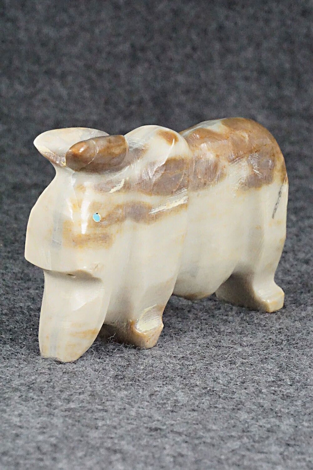 Buffalo Zuni Fetish Carving - Kelly Lementino