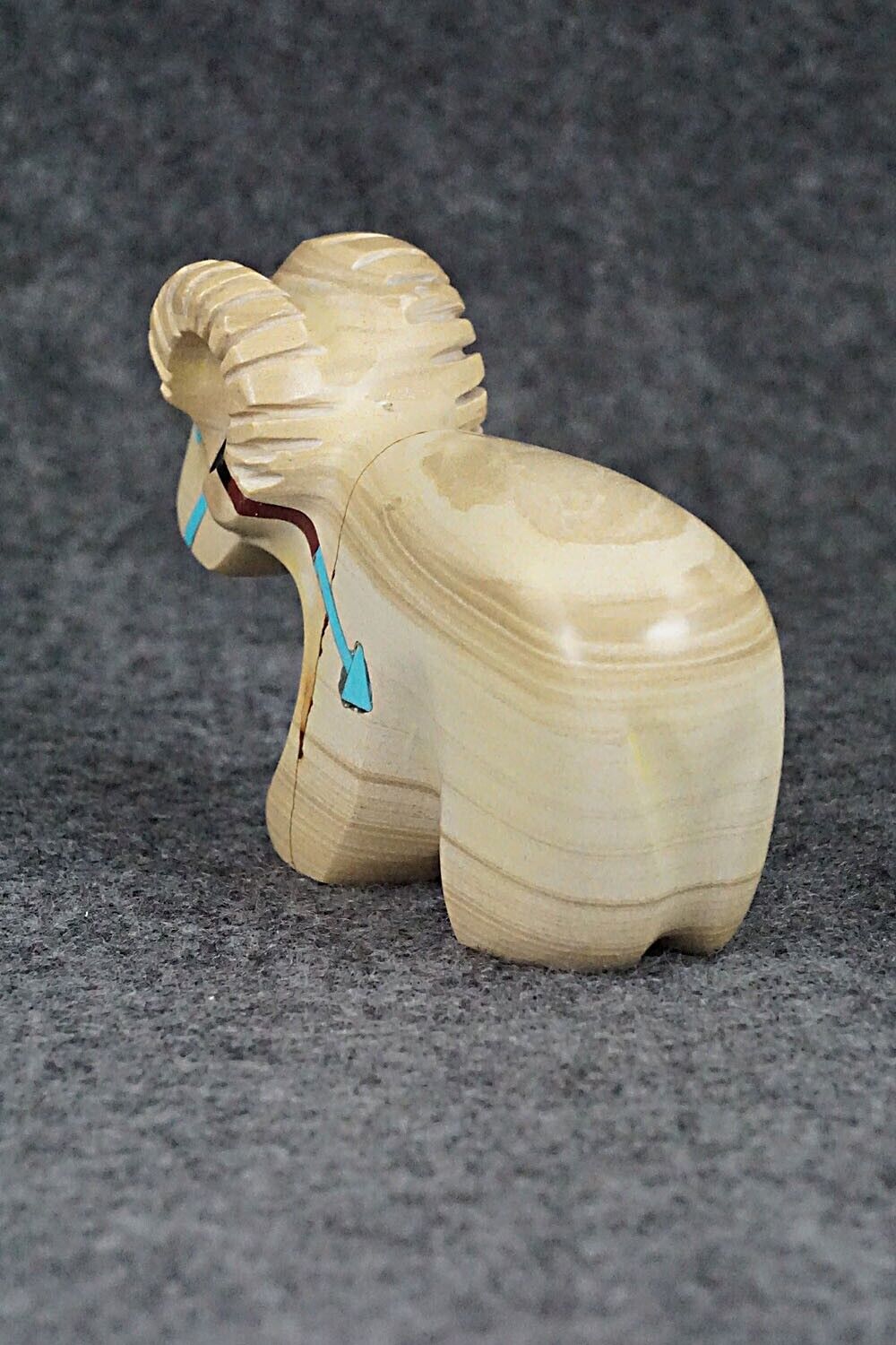 Ram Zuni Fetish Carving - Rodney Laiwakete