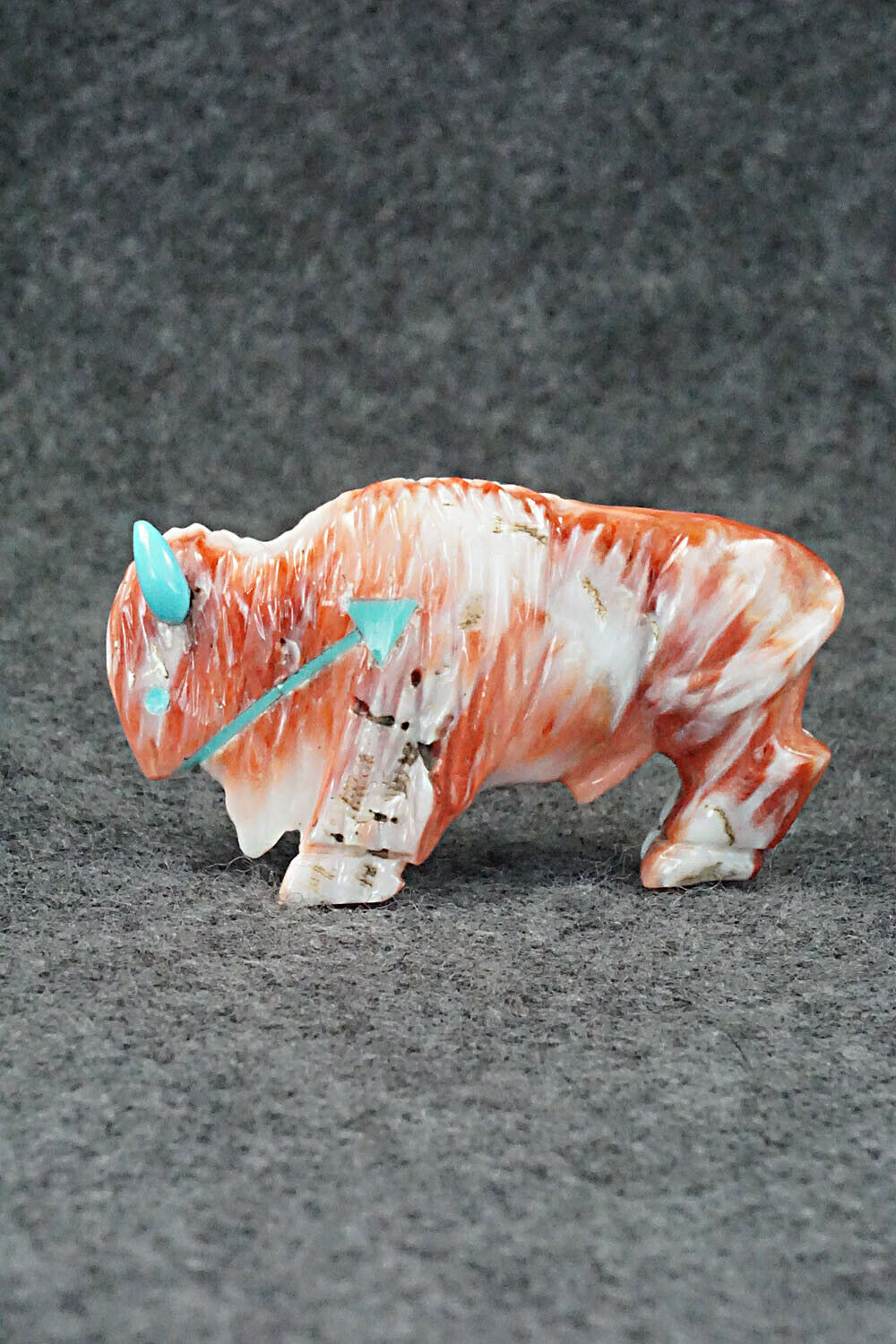 Buffalo Zuni Fetish Carving - Andres Quandelacy