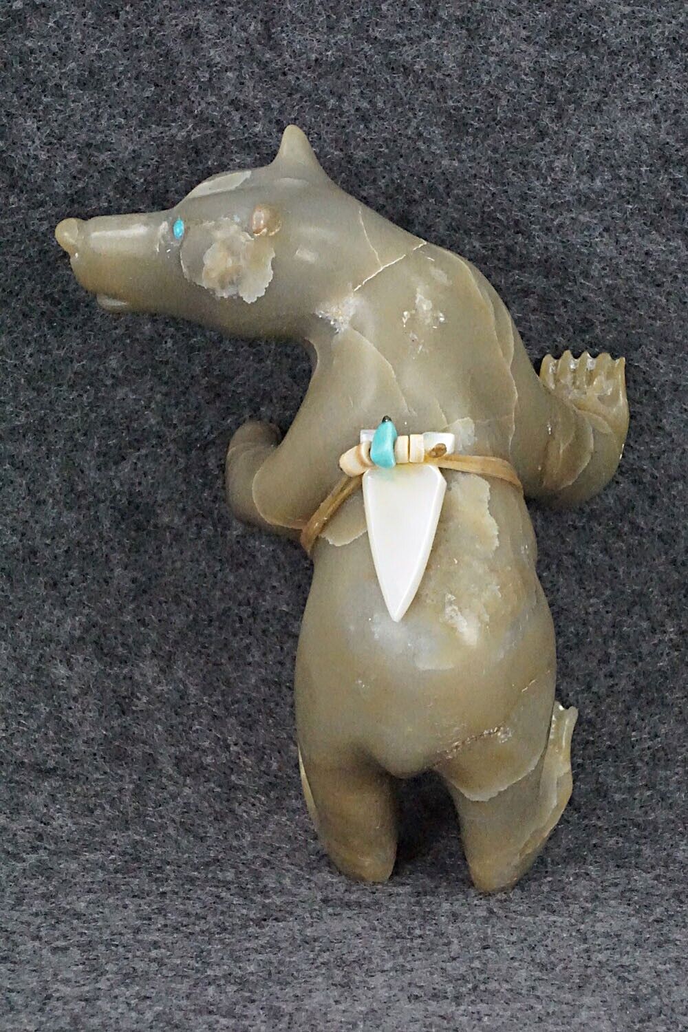 Bear Zuni Fetish Carving - Albert Eustace