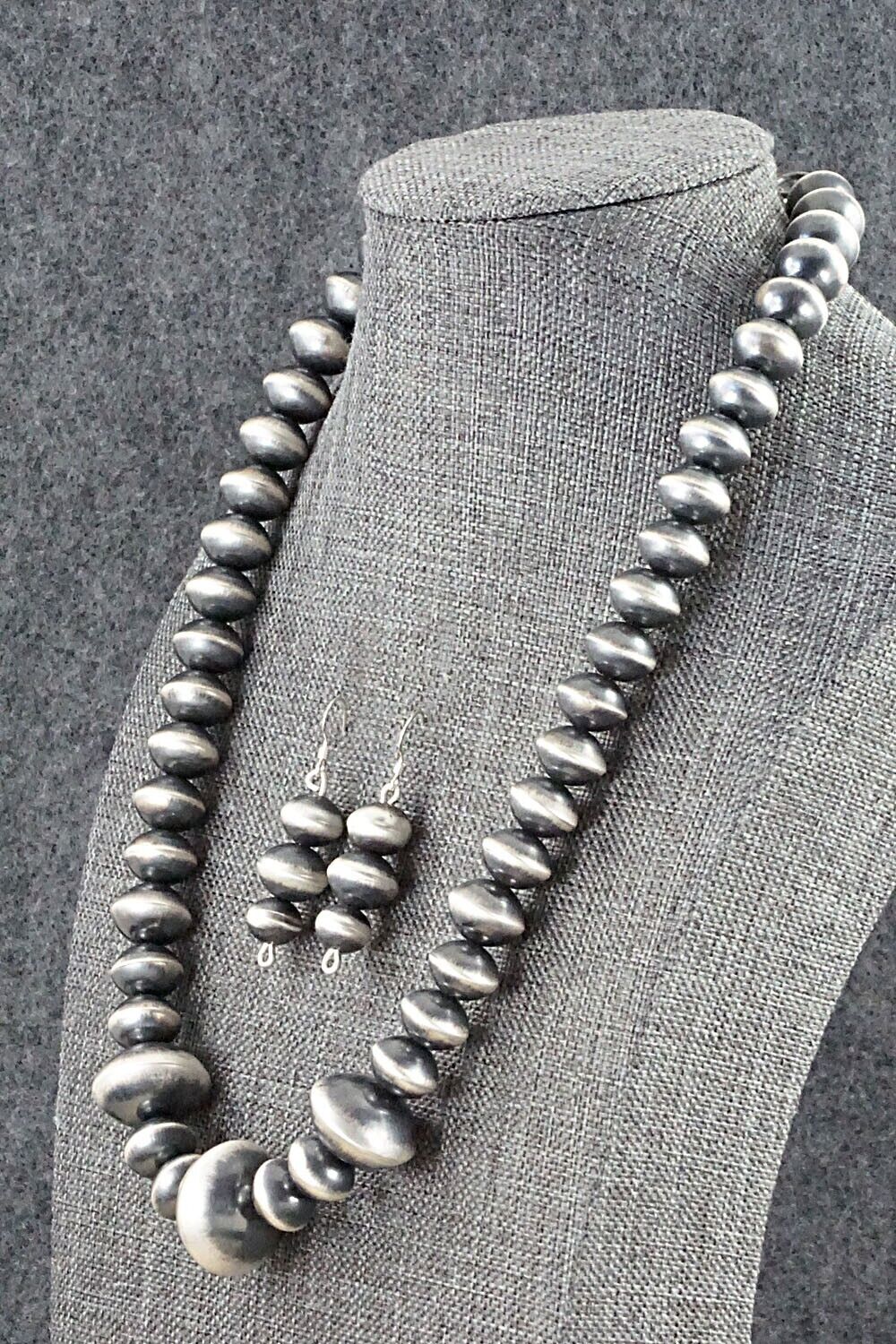 Sterling Silver Navajo Pearl Necklace & Earrings - Presley Haley