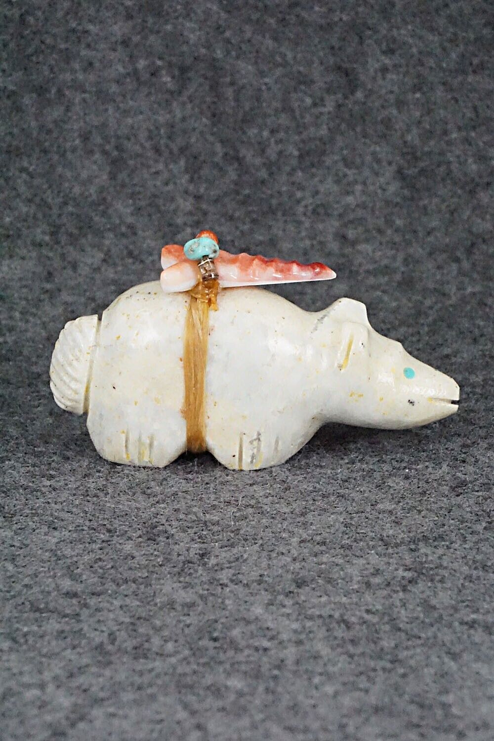 Bear Zuni Fetish Carving - Peter Gasper
