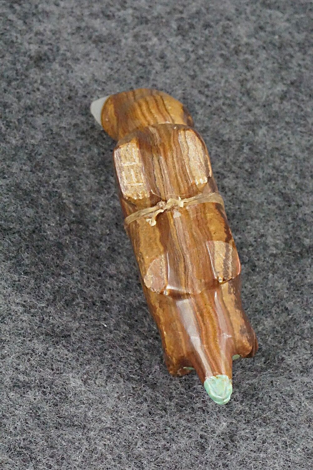 Wolf Zuni Fetish Carving - Enrike Leekya
